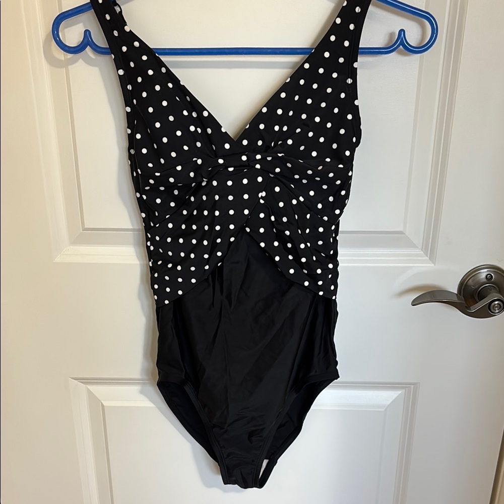 Black and White Maternity Polka Dot Swimsuit XXS
